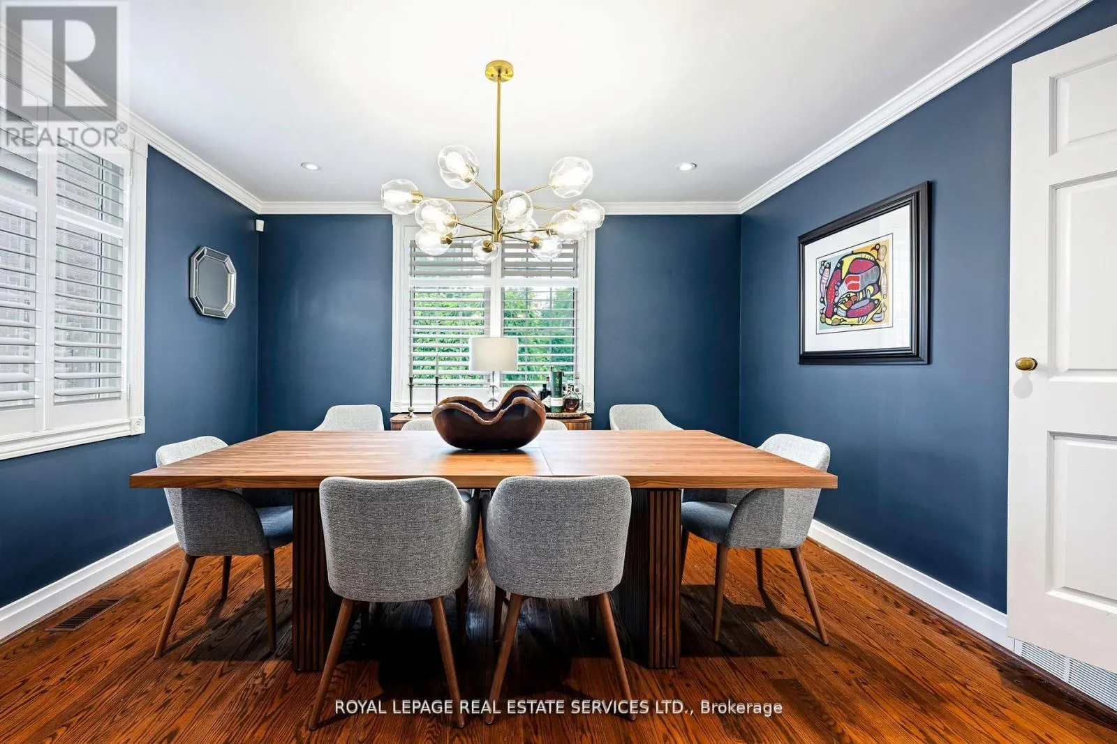 5 PINE RIDGE LANE