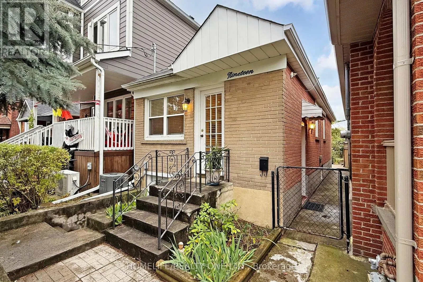 19 MORLAND ROAD