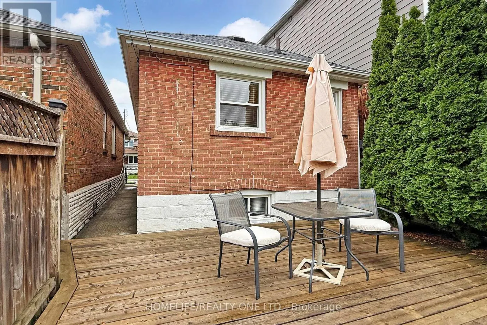 19 MORLAND ROAD