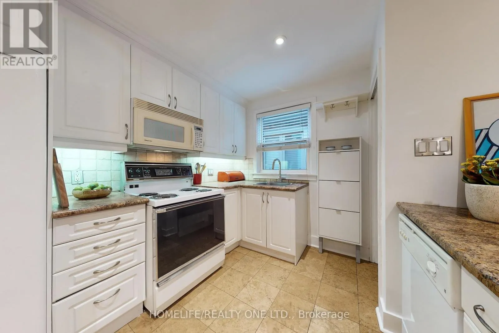 19 MORLAND ROAD