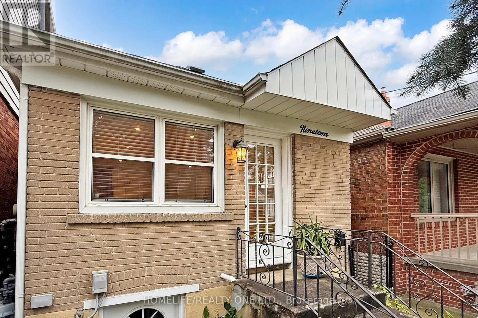 19 MORLAND ROAD