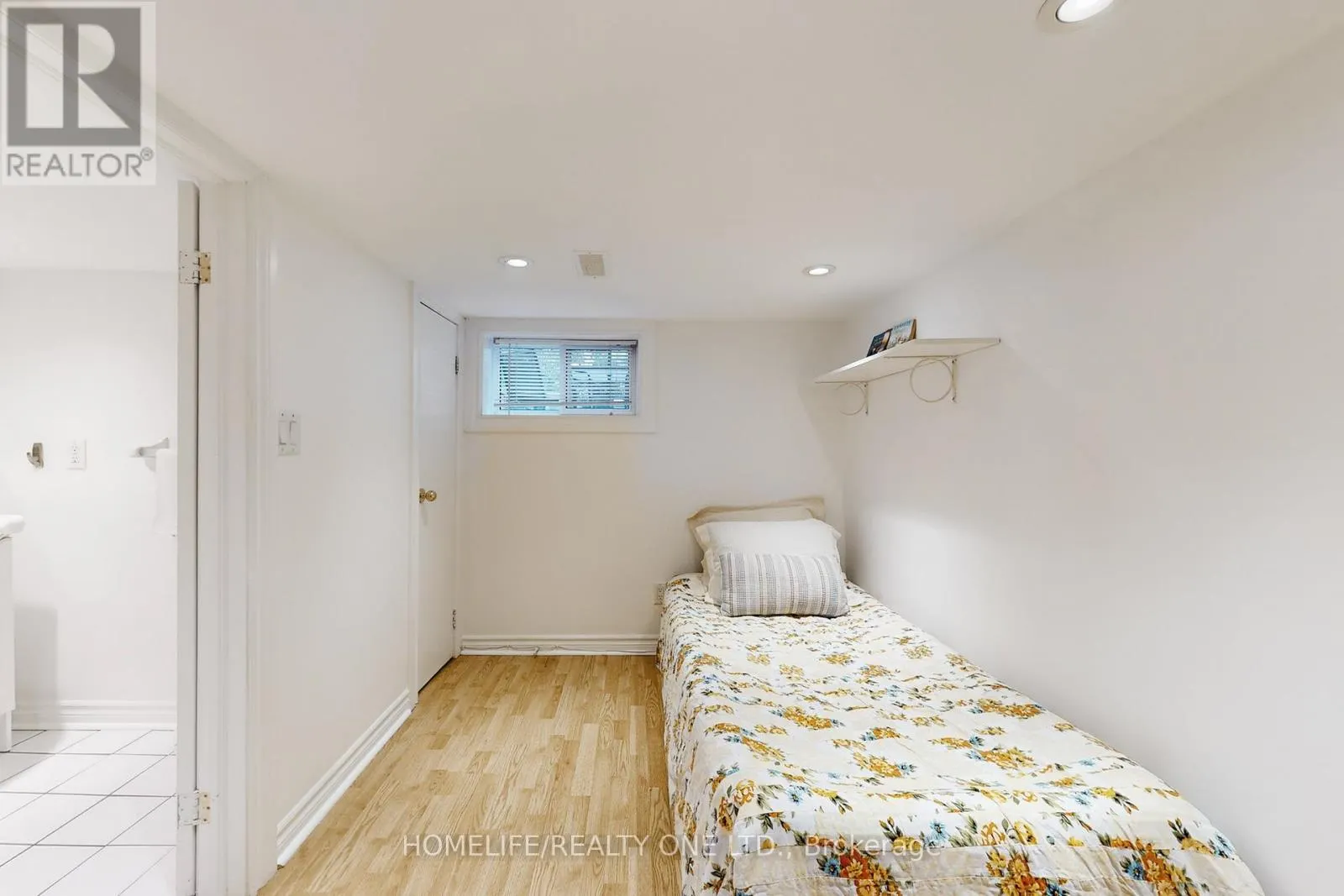 19 MORLAND ROAD