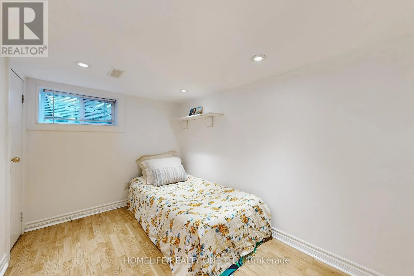 19 MORLAND ROAD