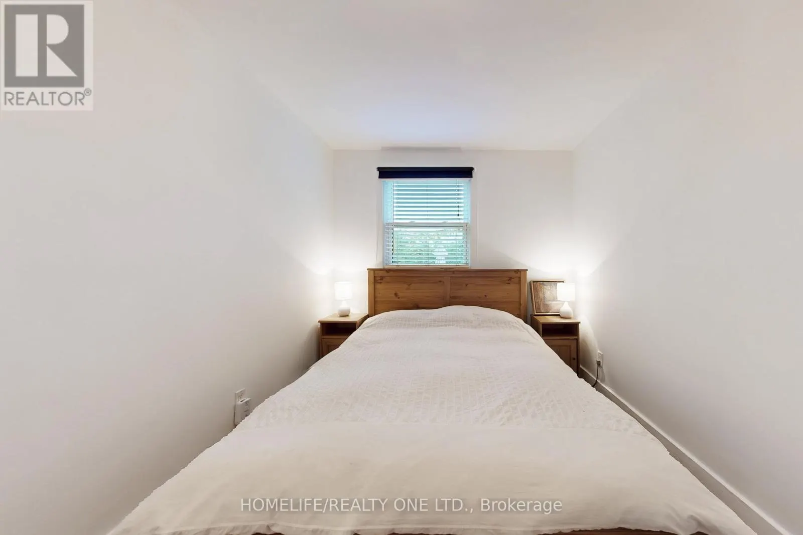 19 MORLAND ROAD