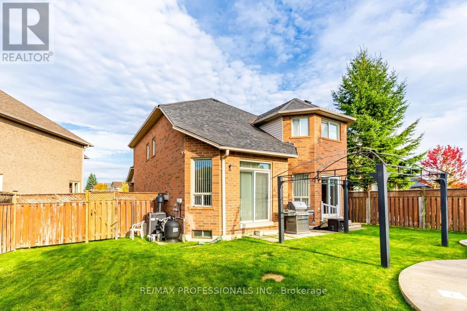 62 BANINGTON CRESCENT