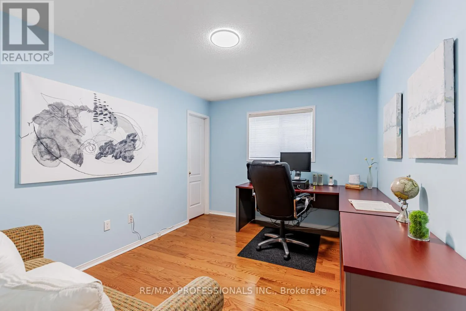 62 BANINGTON CRESCENT