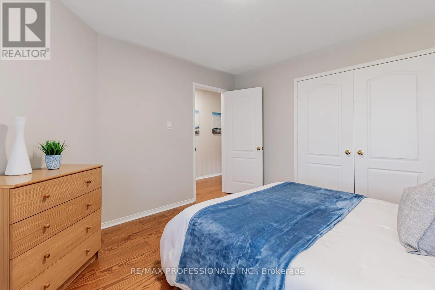 62 BANINGTON CRESCENT