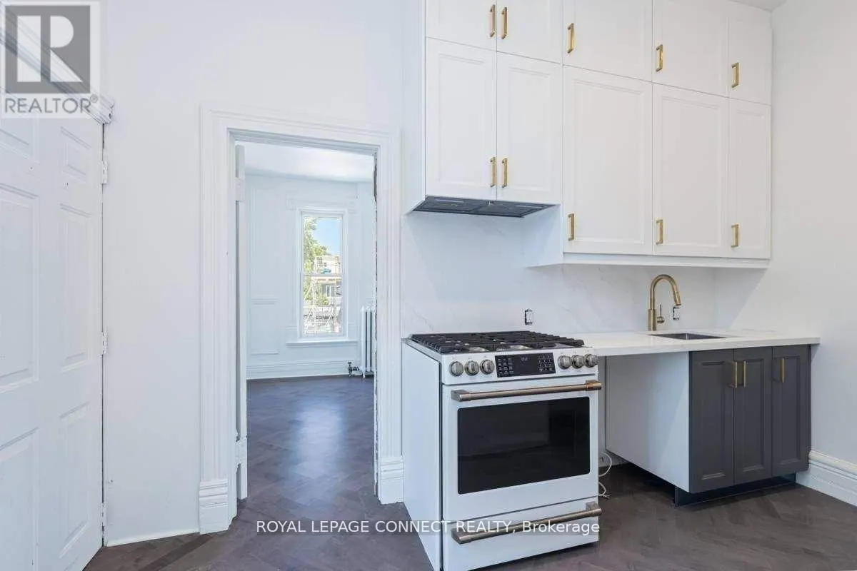 3 - 178 HIGH PARK AVENUE
