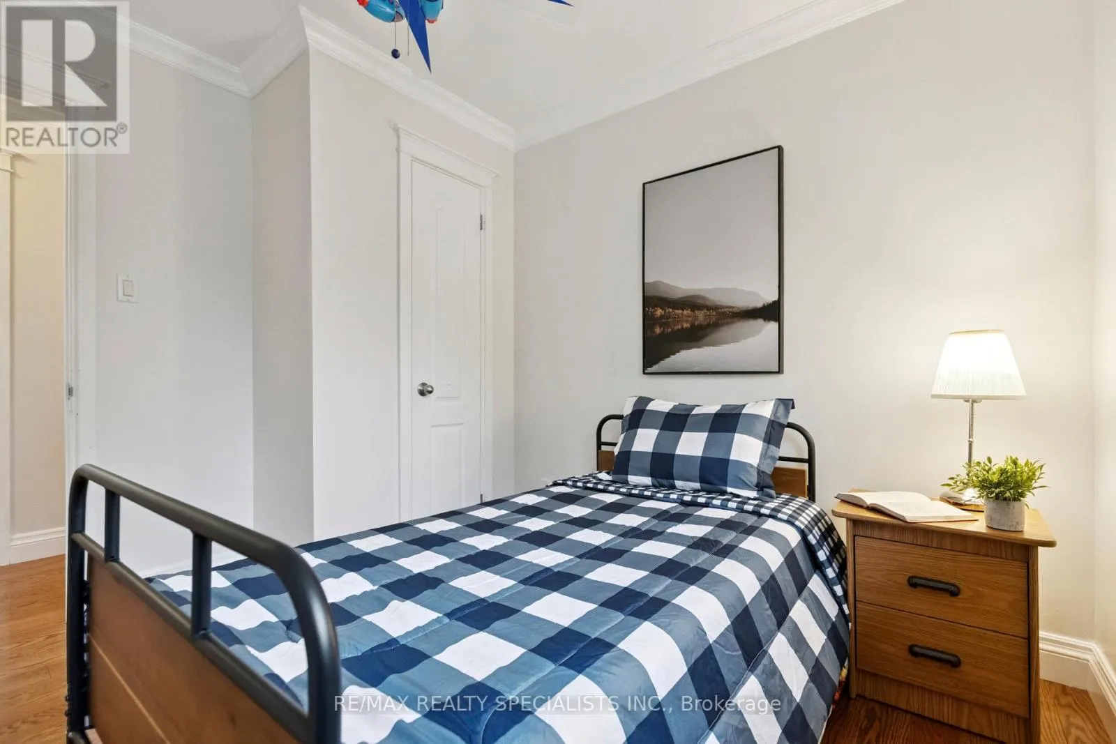 5 ROSEMARY ROAD