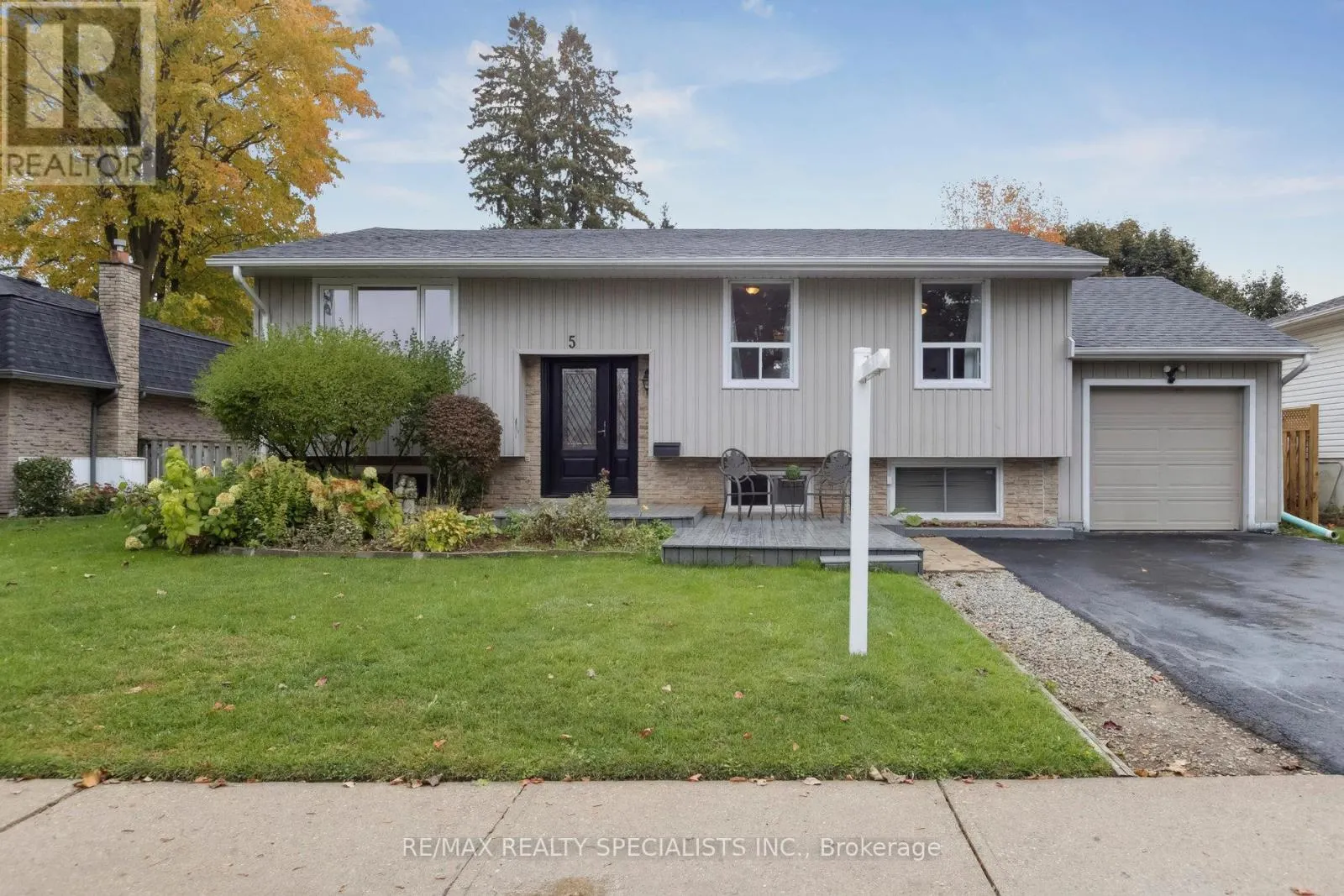 5 ROSEMARY ROAD