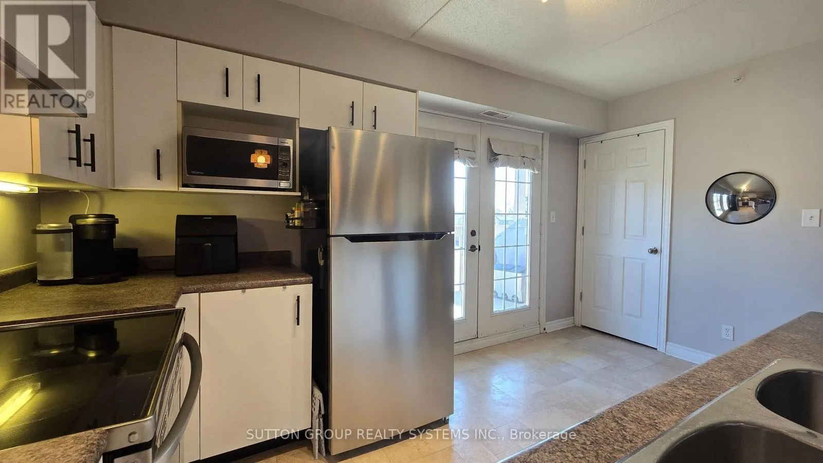 301 - 4005 KILMER DRIVE