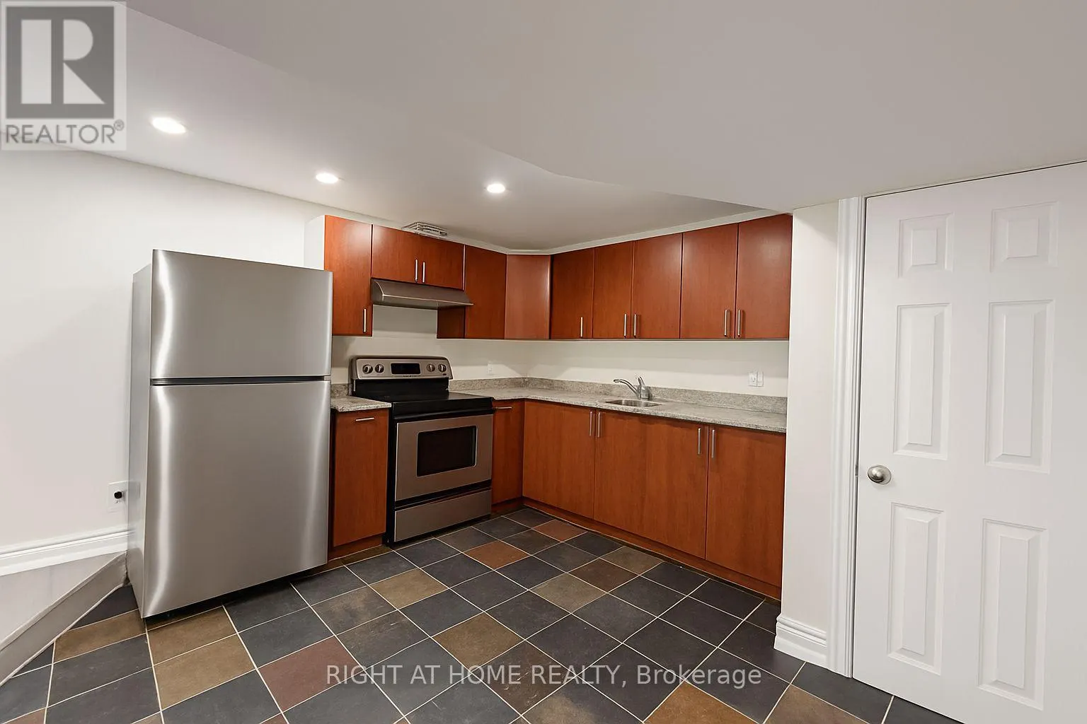 1584 STEVENSON ACRES