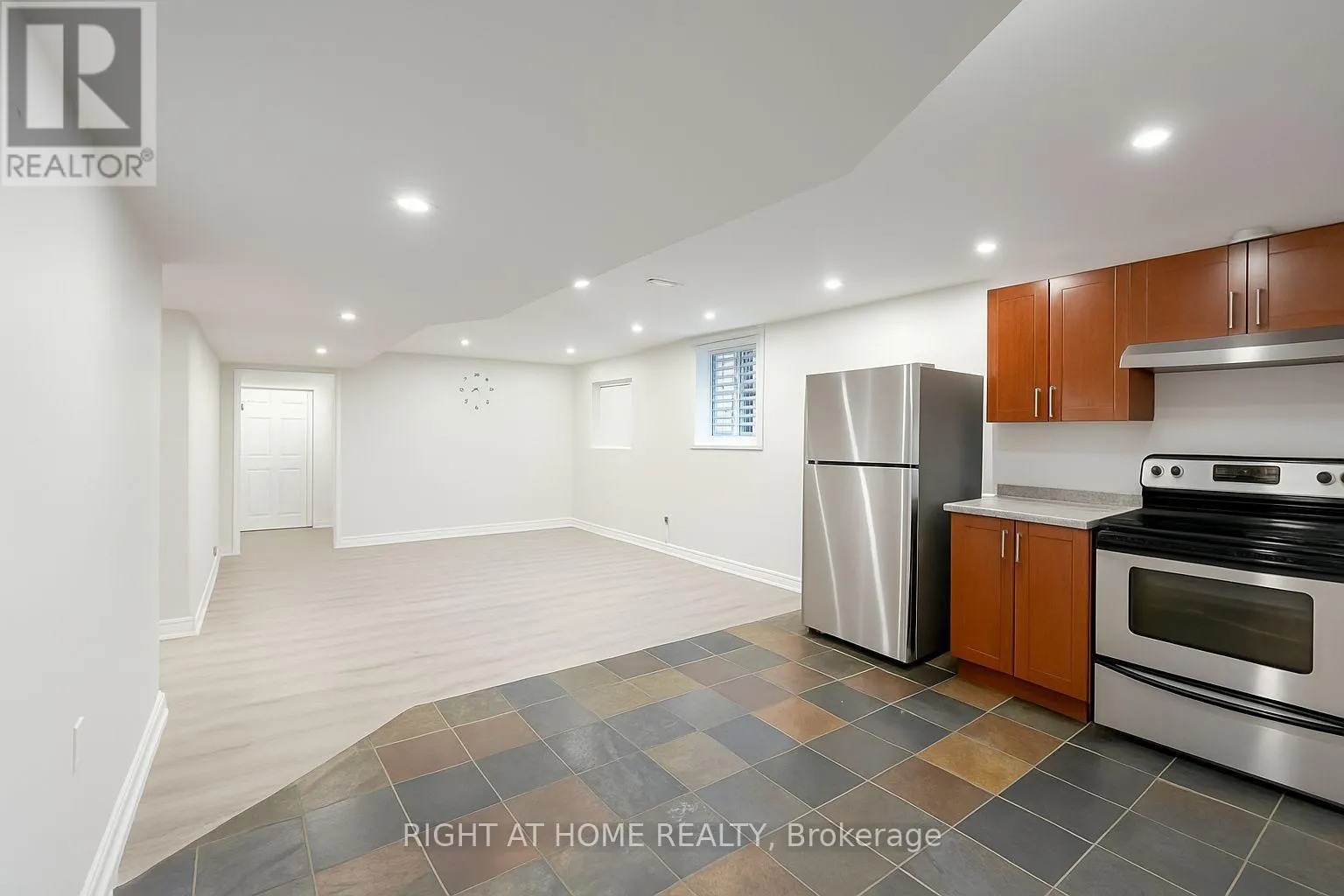 1584 STEVENSON ACRES