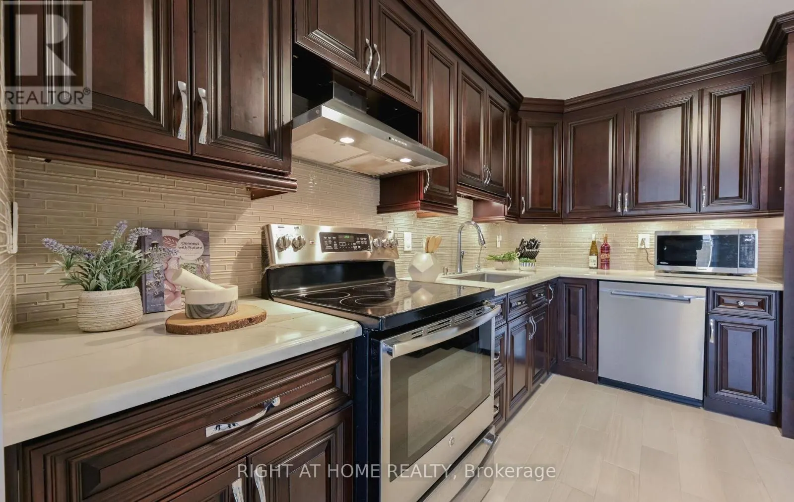 7 - 6050 BIDWELL TRAIL