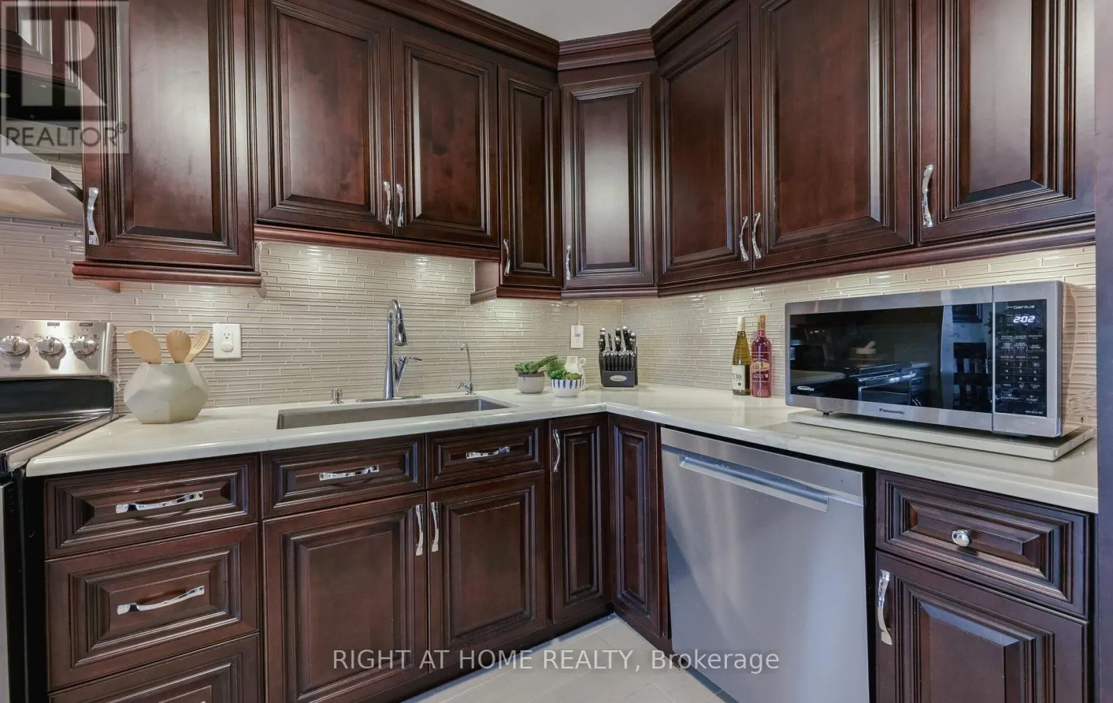 7 - 6050 BIDWELL TRAIL