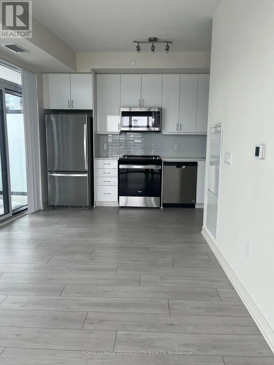 1011 - 38 ANNIE CRAIG DRIVE