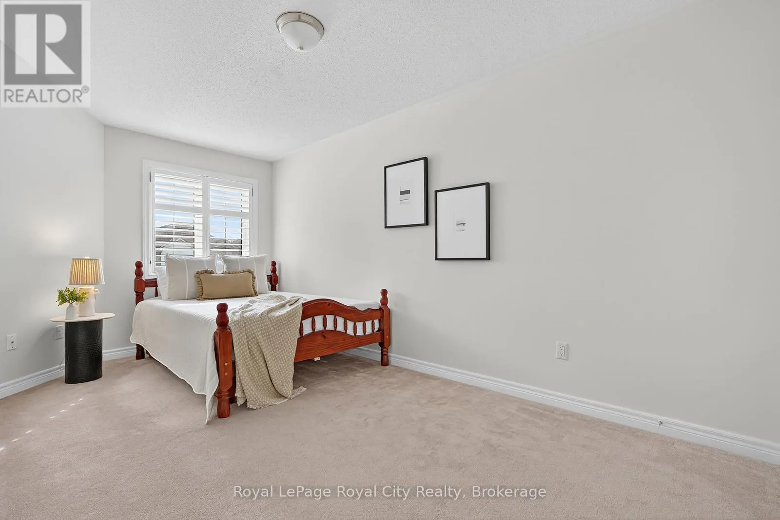 275 COMISKEY CRESCENT