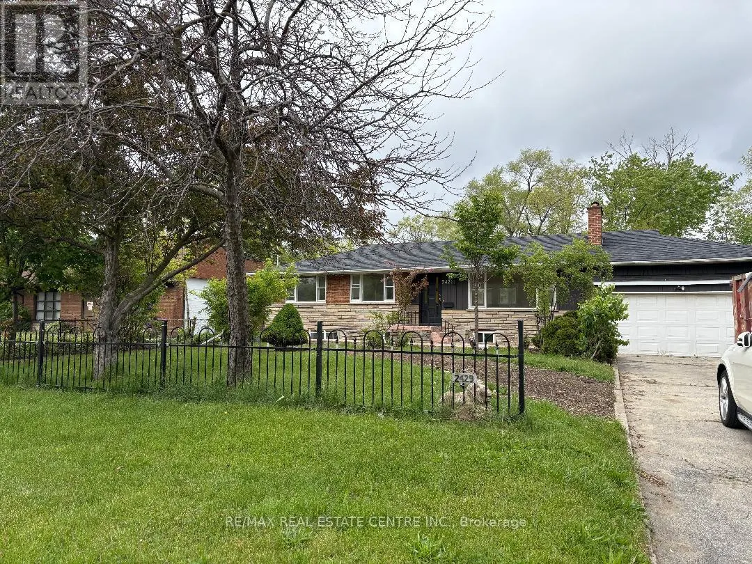2429 HENSALL STREET