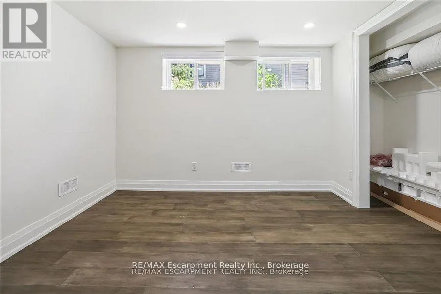 214 LAKEWOOD DRIVE