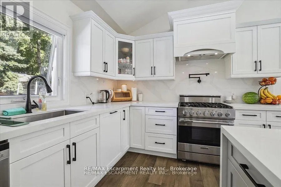 214 LAKEWOOD DRIVE