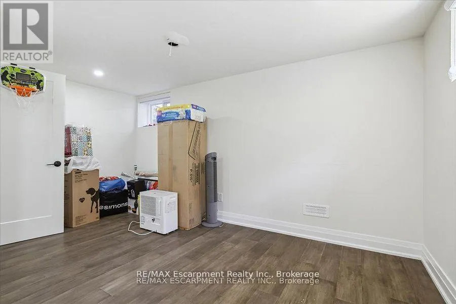 214 LAKEWOOD DRIVE