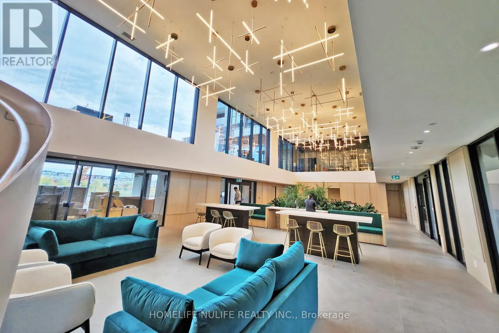 1401 - 3079 TRAFALGAR ROAD