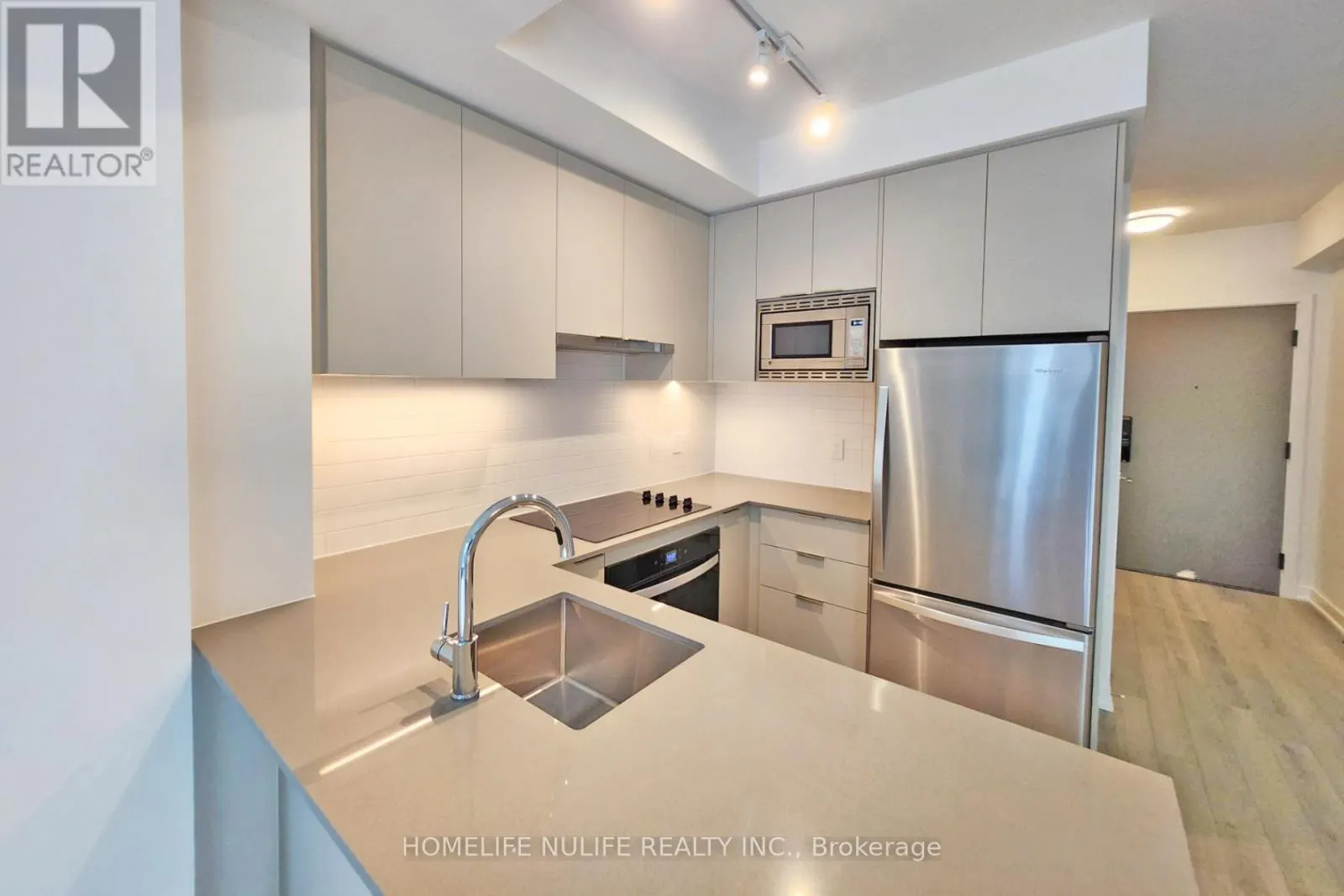 1401 - 3079 TRAFALGAR ROAD