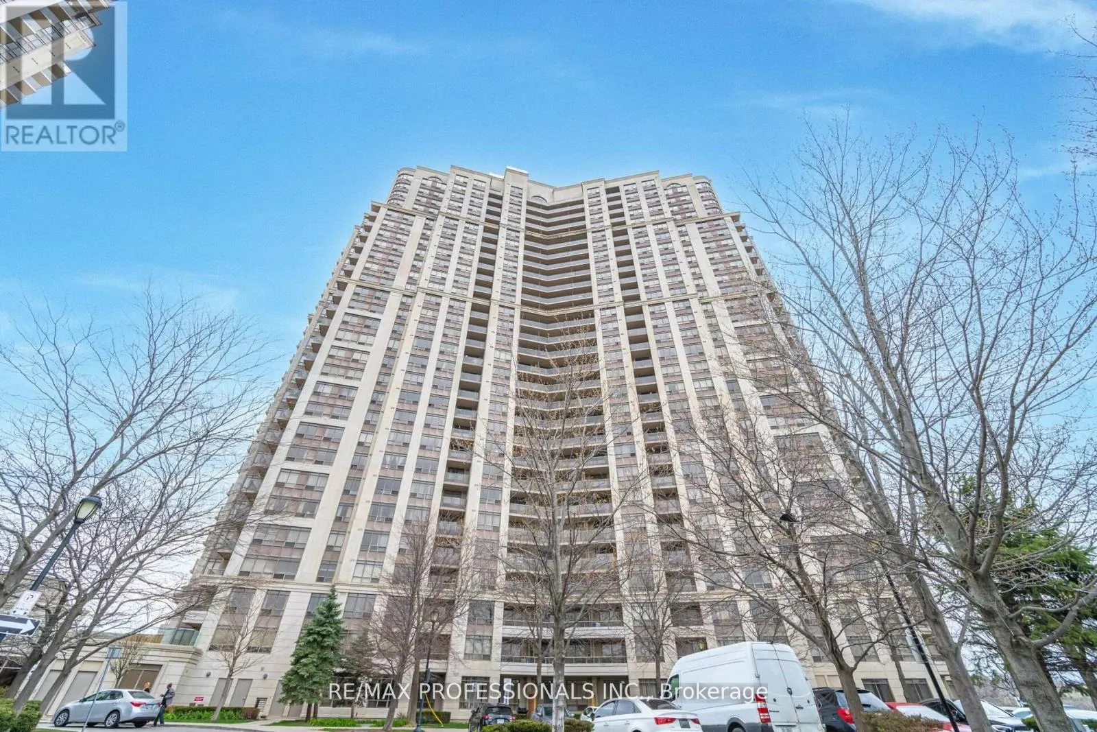 PH21 - 700 HUMBERWOOD BOULEVARD