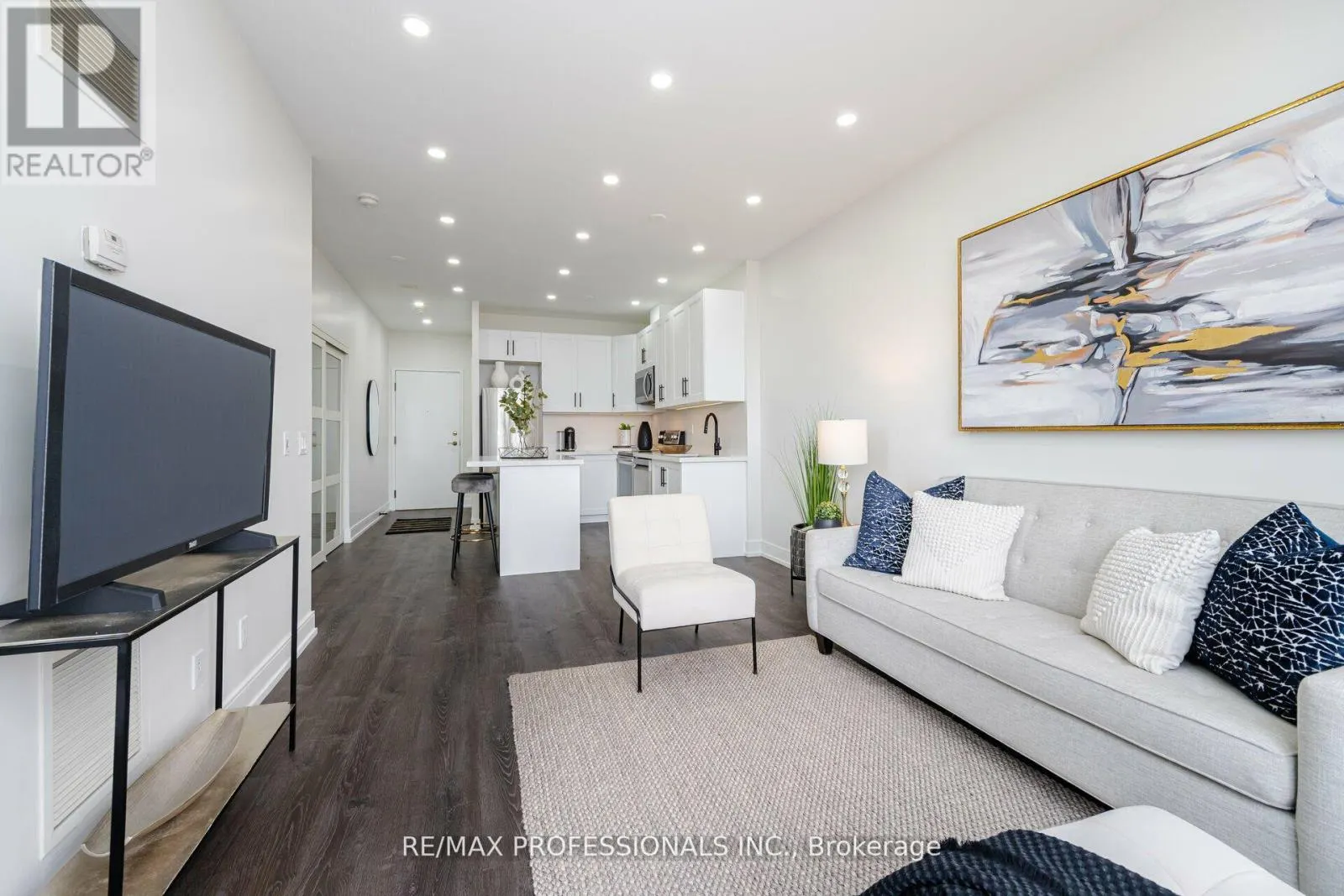 PH21 - 700 HUMBERWOOD BOULEVARD
