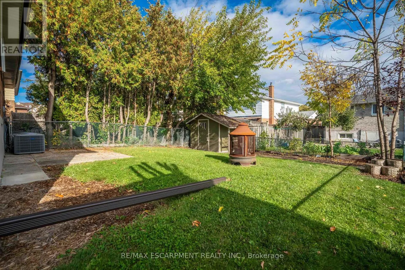 2559 KINGSBERRY CRESCENT