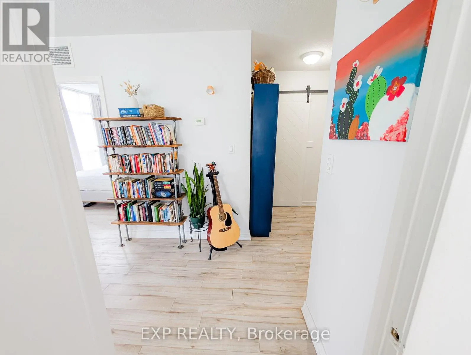 1010 - 2464 WESTON ROAD
