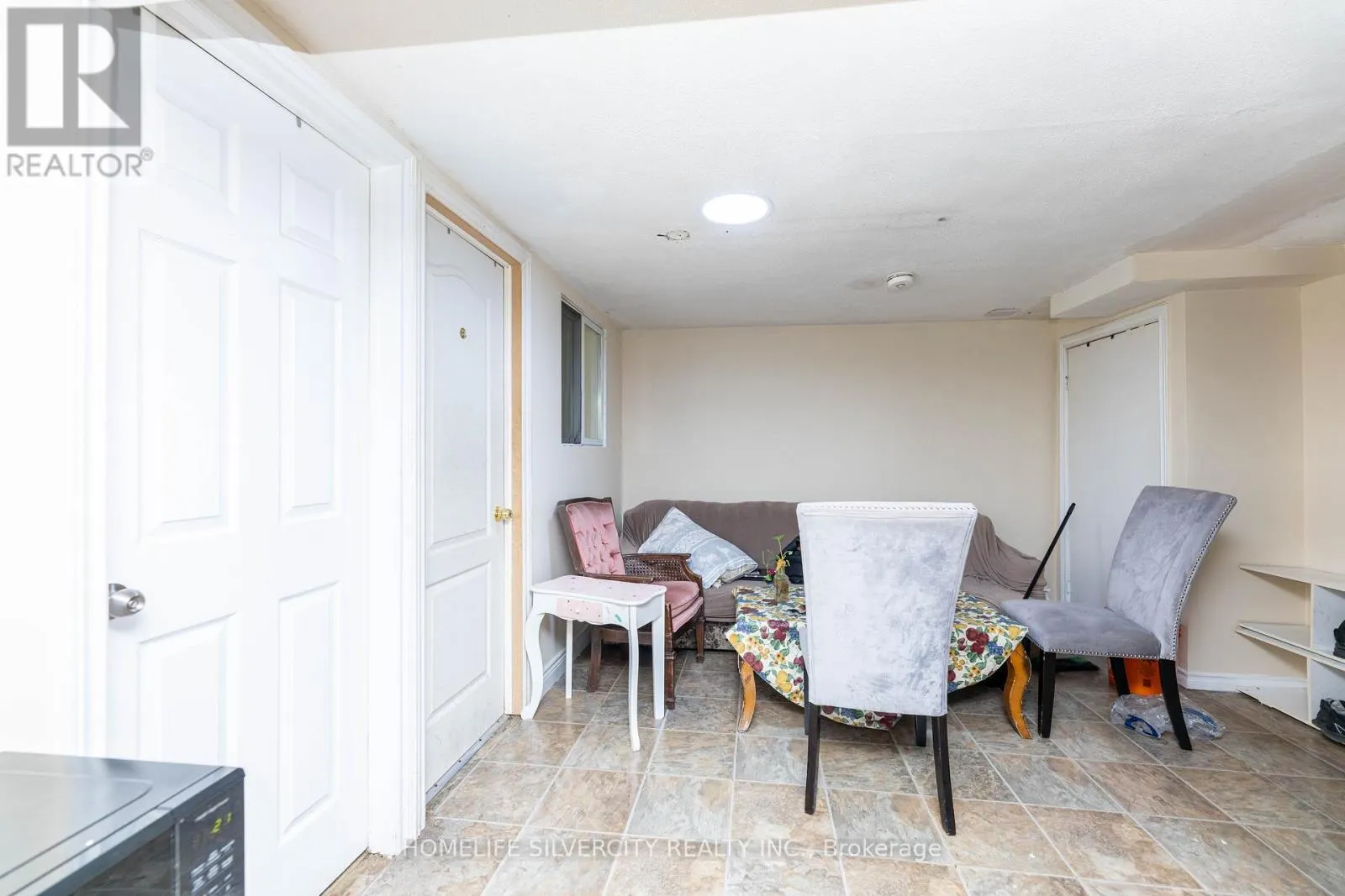 7258 REINDEER DRIVE