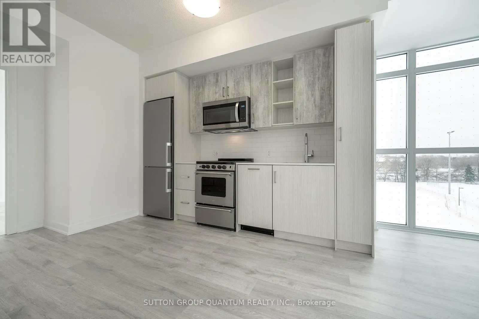 422 - 251 MANITOBA STREET