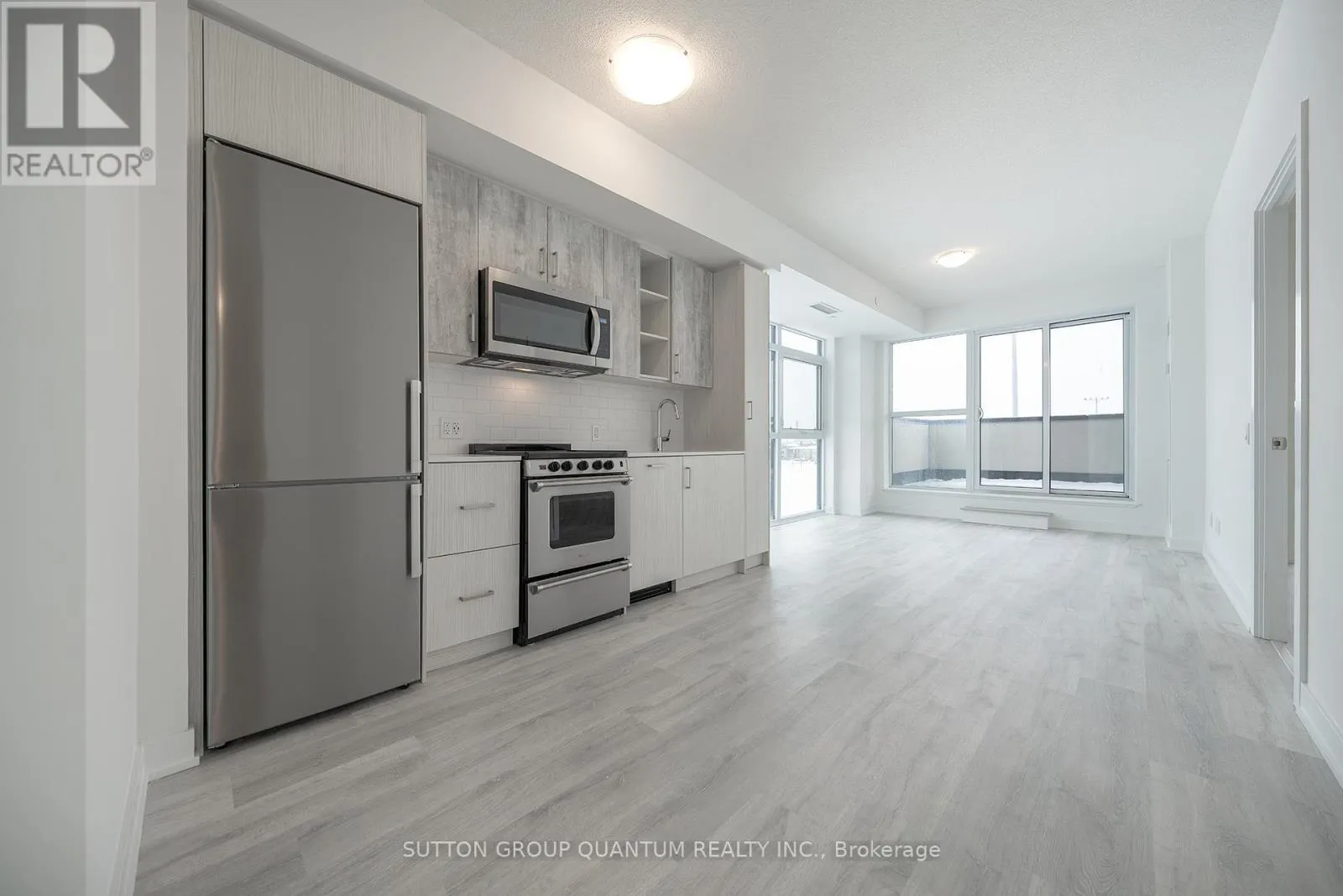 422 - 251 MANITOBA STREET