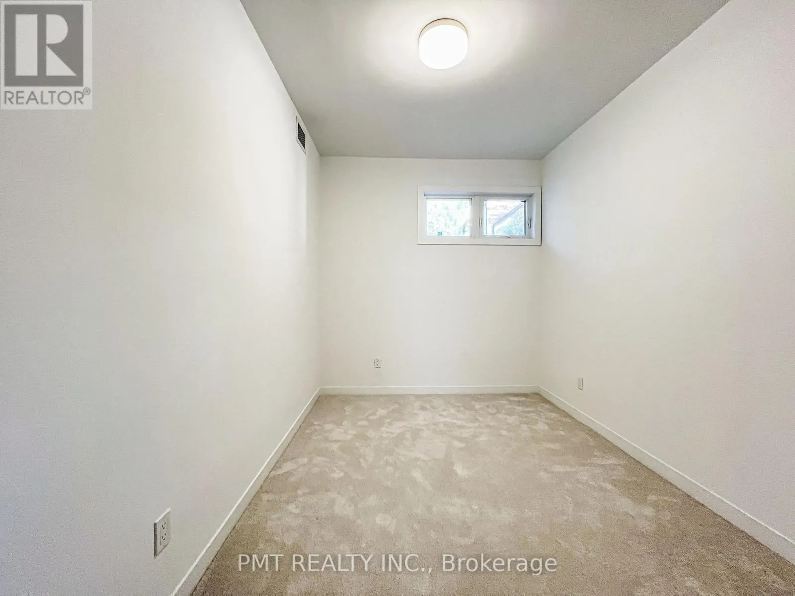 1 - 4045 HICKORY DRIVE