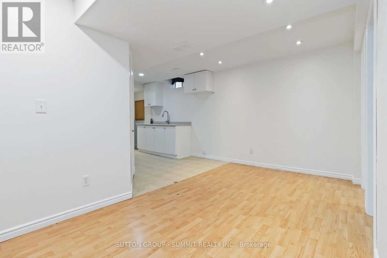 3269 CAMBERWELL DRIVE