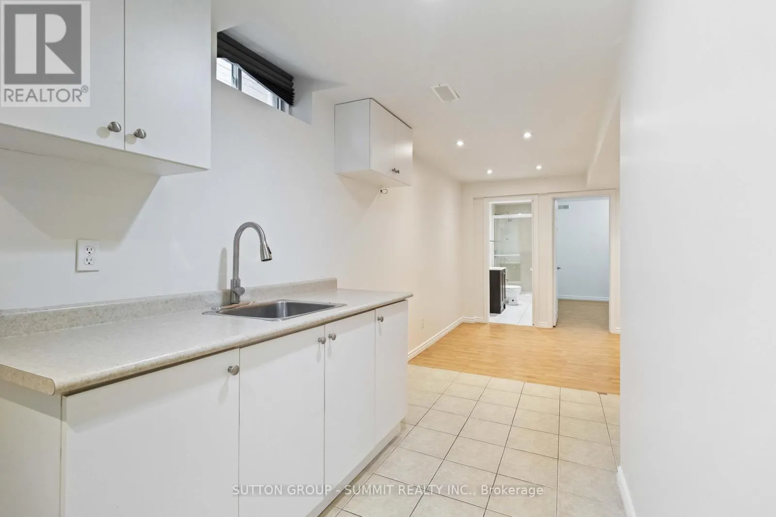 3269 CAMBERWELL DRIVE