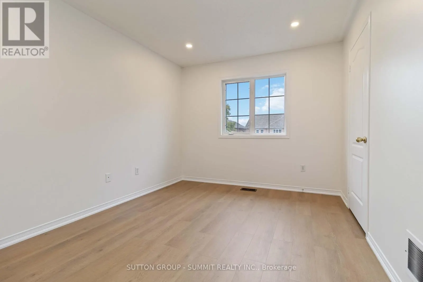 3269 CAMBERWELL DRIVE