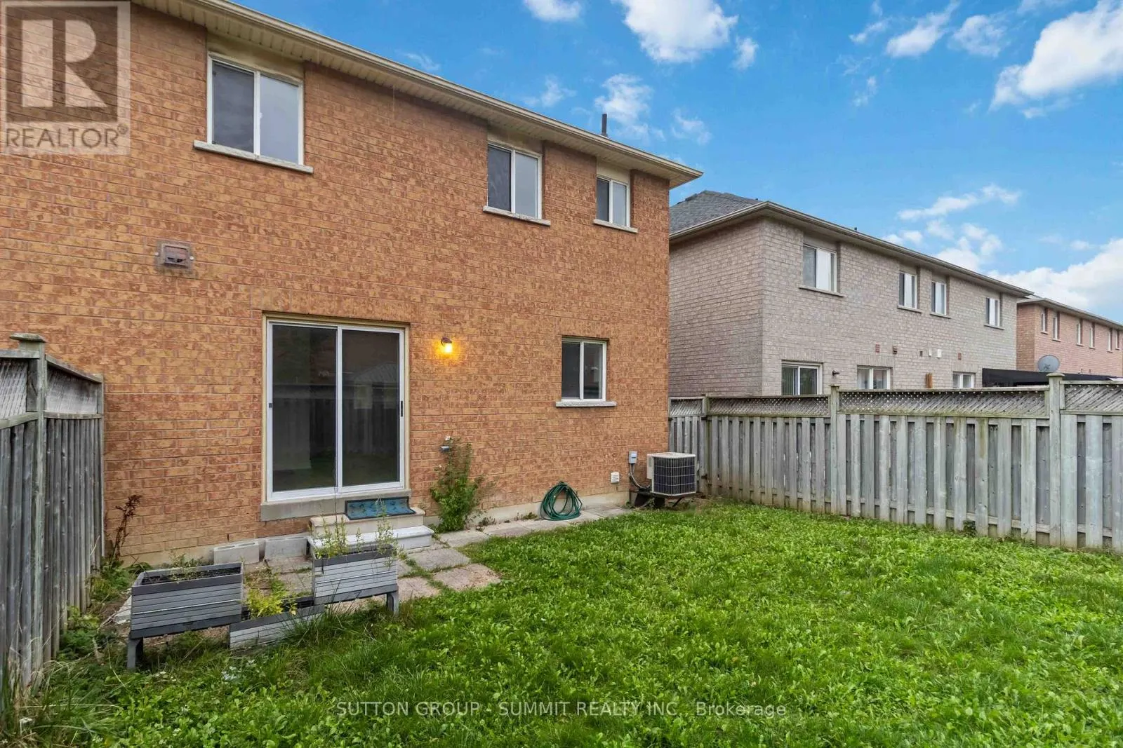 3269 CAMBERWELL DRIVE