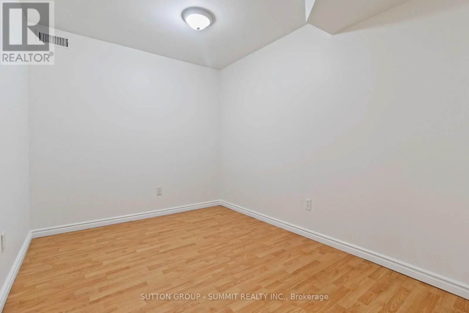 3269 CAMBERWELL DRIVE