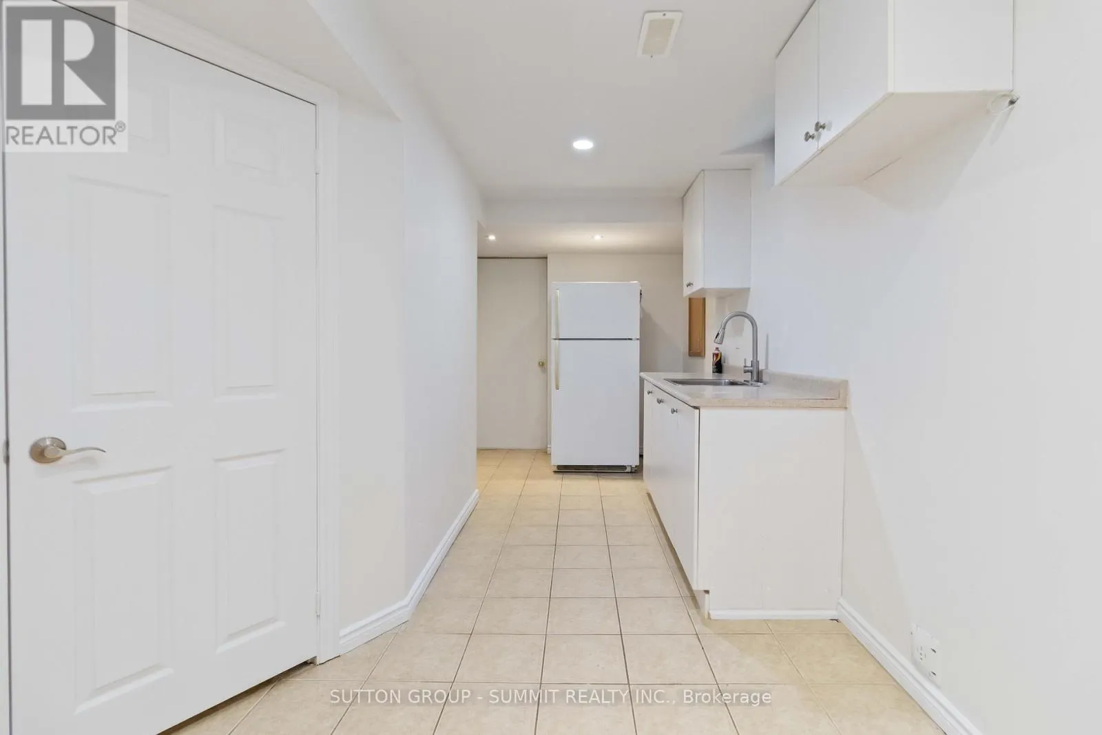 3269 CAMBERWELL DRIVE