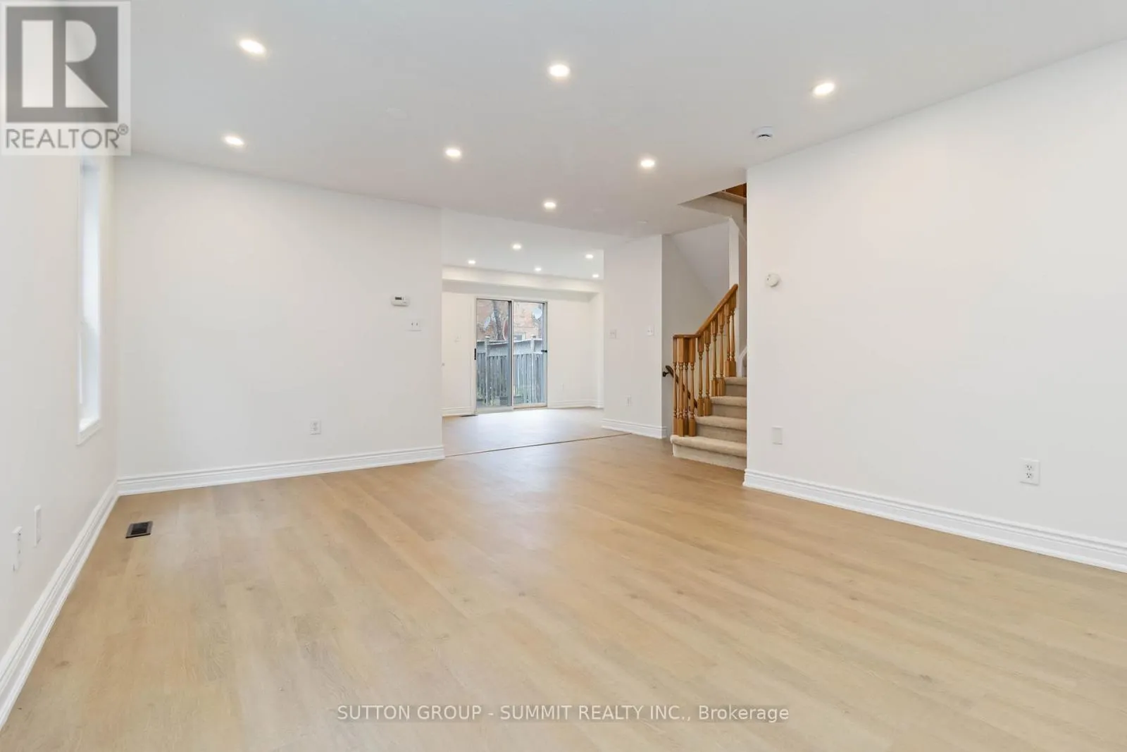 3269 CAMBERWELL DRIVE