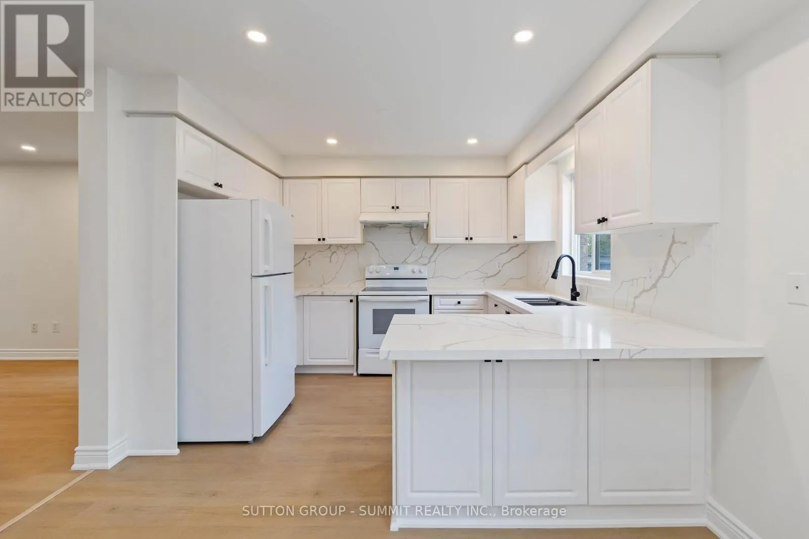 3269 CAMBERWELL DRIVE