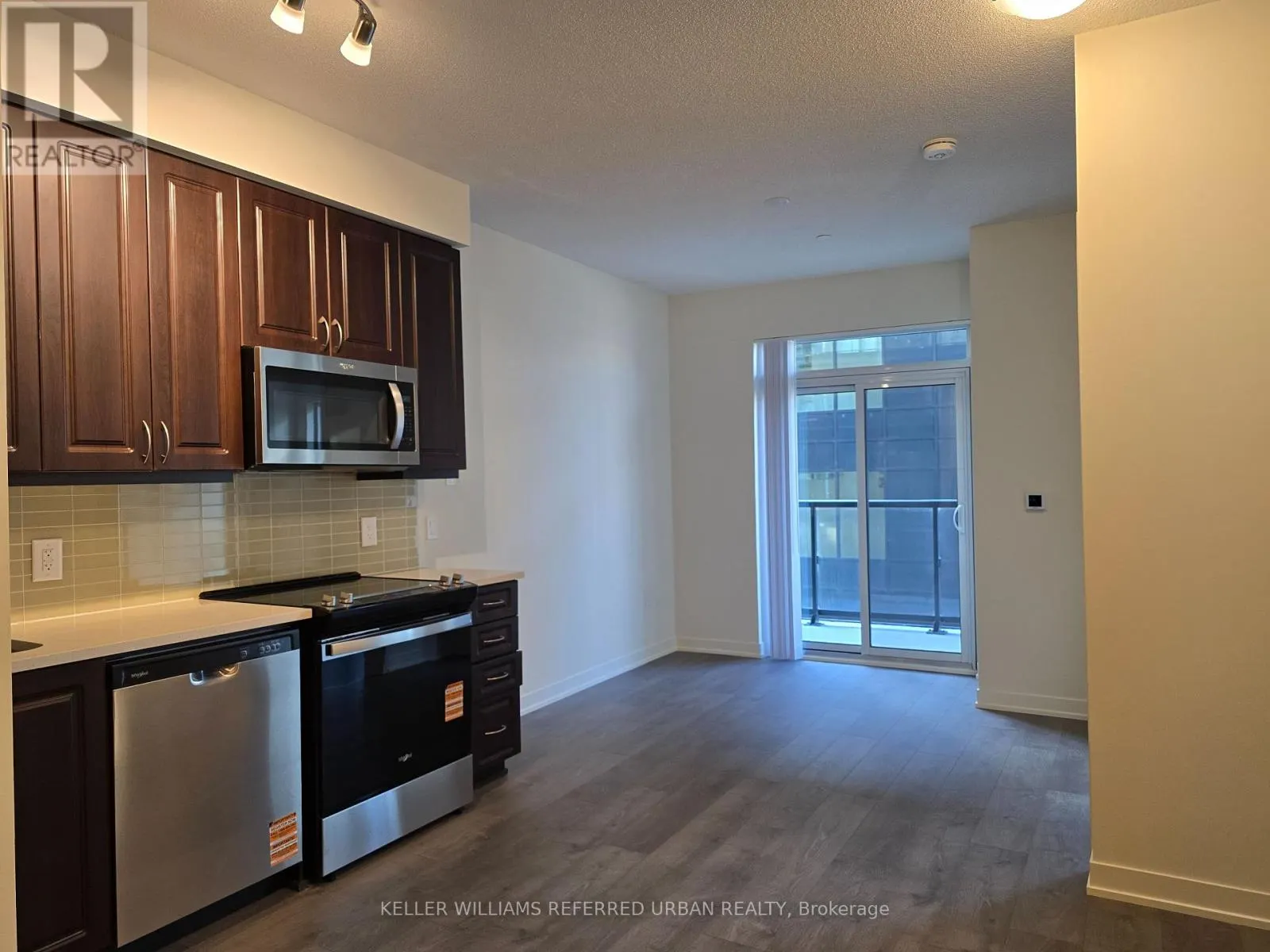 510 - 38 ANNIE CRAIG DRIVE