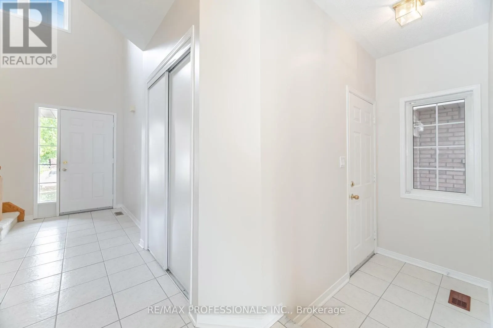 6155 ROWERS CRESCENT