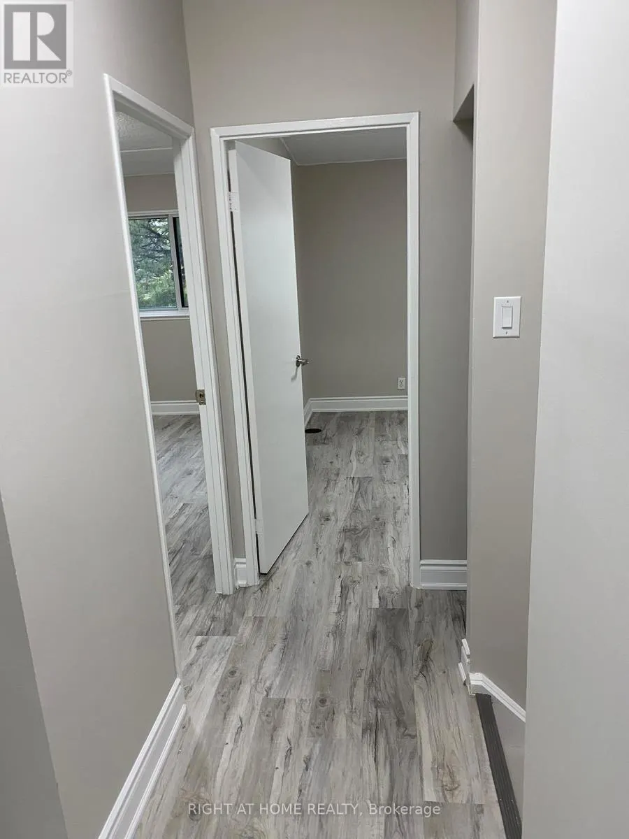 4 - 180 MISSISSAUGA VALLEY BOULEVARD