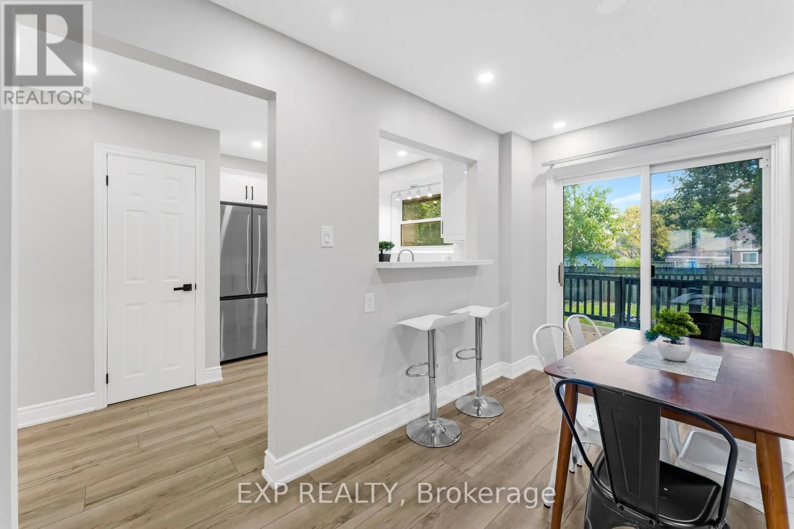 2258 MANCHESTER DRIVE