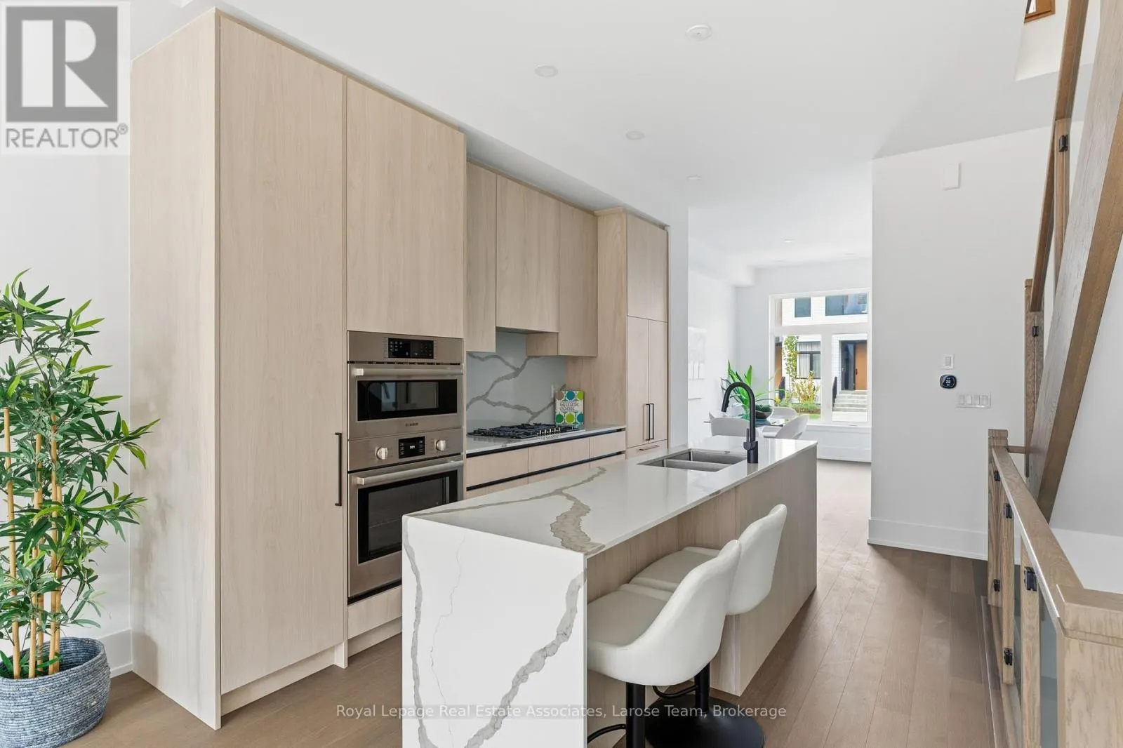 44 - 30 LOU PARSONS WAY