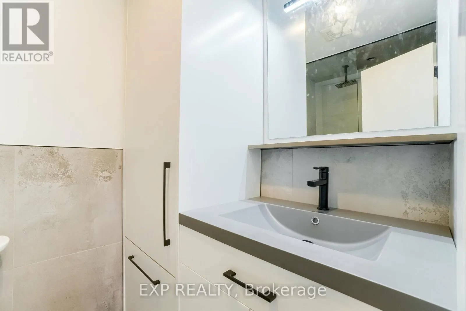 2ND FLR - 5 BRENDWIN ROAD