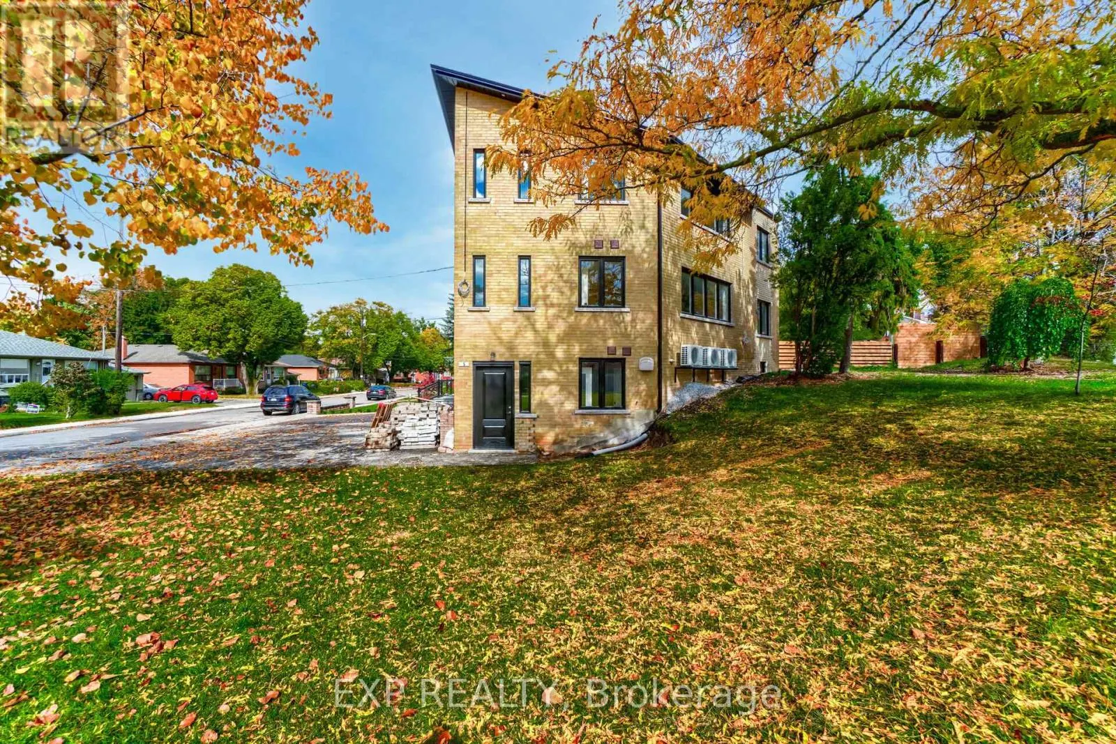 2ND FLR - 5 BRENDWIN ROAD
